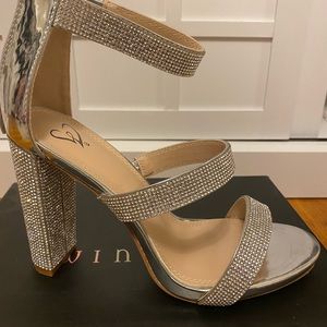 Windsor diamond heels